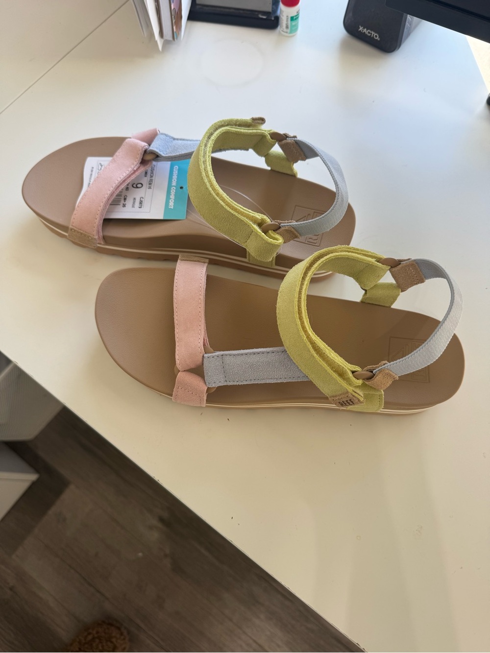Brand new with tags! Reef Women’s Pastel Pink, Yellow & Blue Adjustable Sandals